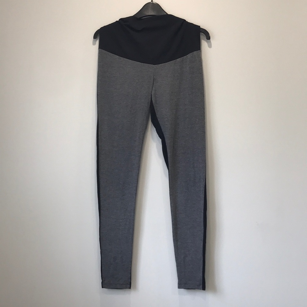 Colour block leggings - Maternal America - Small